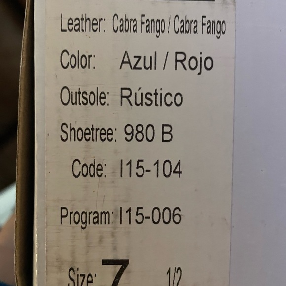 Handmade turquoise cowboy boots. Worn once. Gorgeous embroidery. - Picture 3 of 6